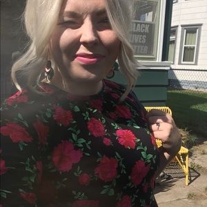 Meet your Posher, Julia